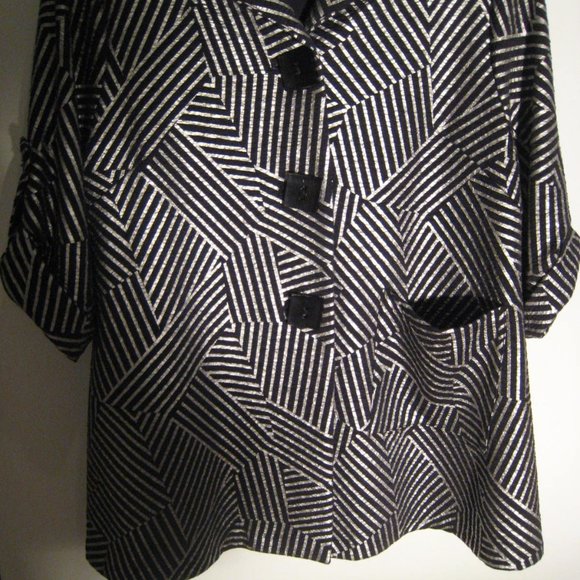 Women's Lightweight Abstract Design Flare Jacket - Picture 1 of 4